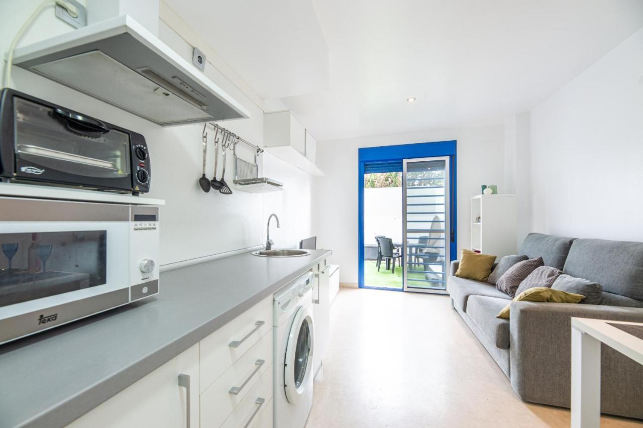 Modern Apartment Next To The Beach, Pets Friendly เบนัลมาเดนา ภายนอก รูปภาพ